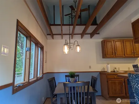 18901 61 Avenue NE Kenmore WA 98028