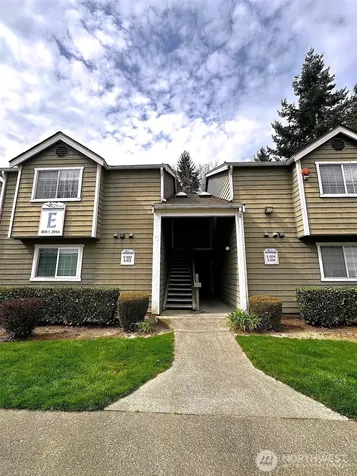 1808 S 284th Lane Federal Way WA 98003