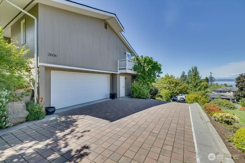 2606 49th Place SW Everett WA 98203