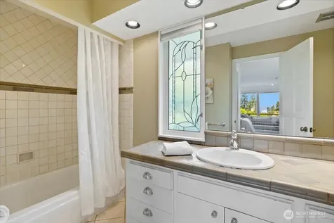 2606 49th Place SW Everett WA 98203