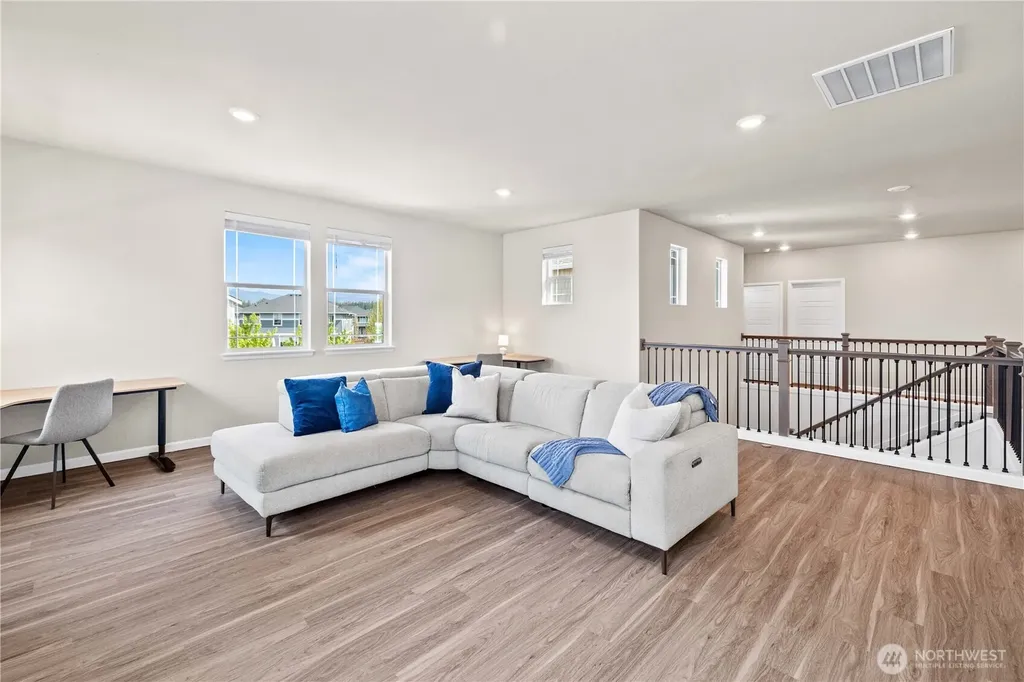 32943 Ash Avenue SE Black Diamond WA 98010