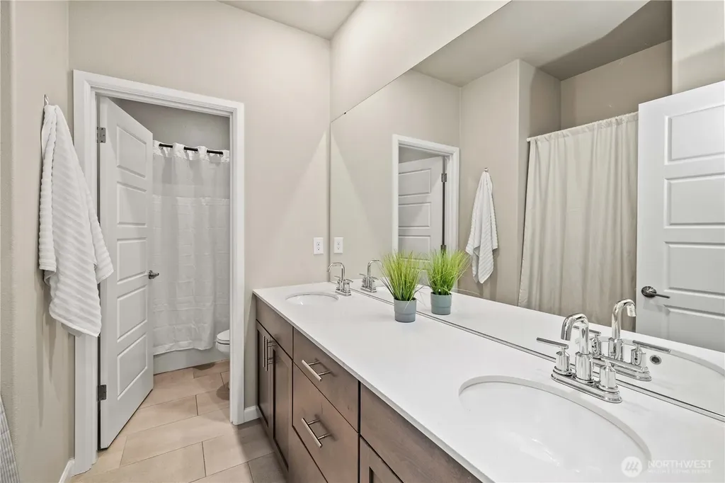 32943 Ash Avenue SE Black Diamond WA 98010