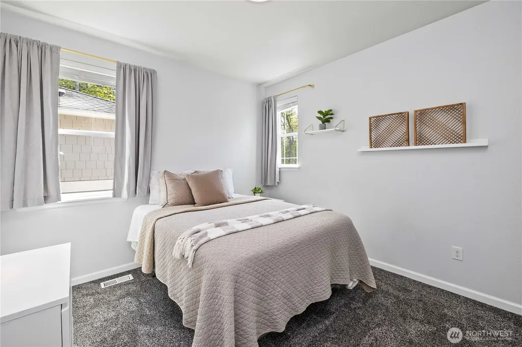 32943 Ash Avenue SE Black Diamond WA 98010