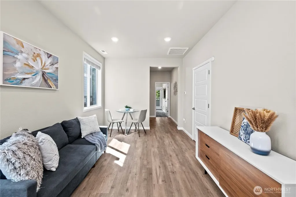 32943 Ash Avenue SE Black Diamond WA 98010