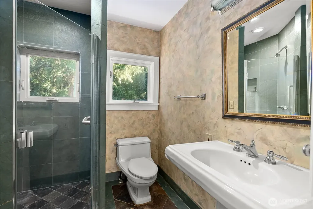 1034 57th Street Port Townsend WA 98368