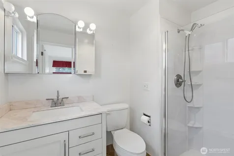 1318 W Barrett Street Seattle WA 98119