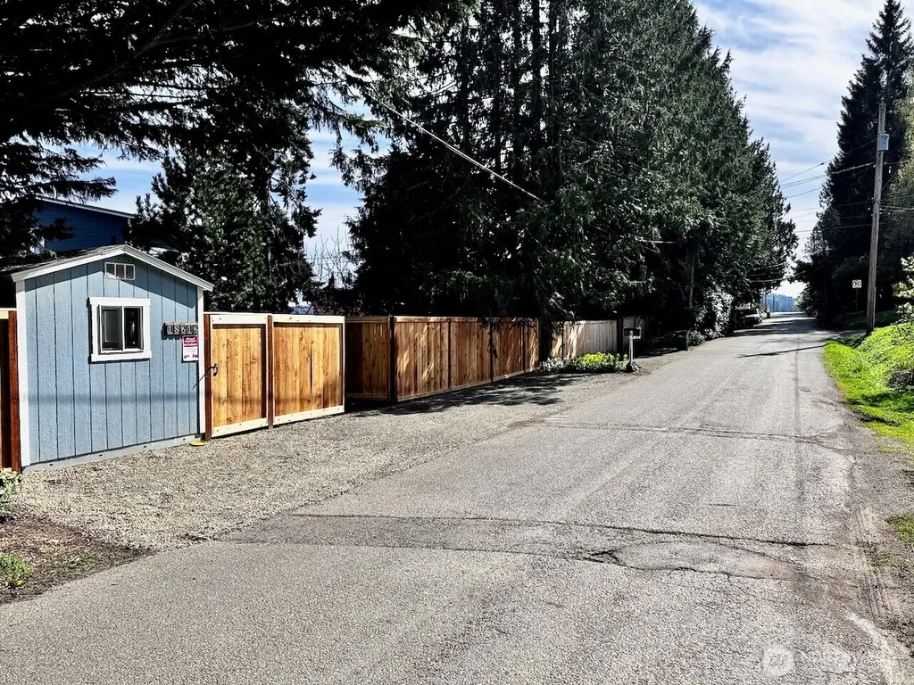 18616 Angeline Avenue NE Suquamish WA 98392
