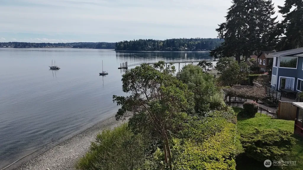 18616 Angeline Avenue NE Suquamish WA 98392