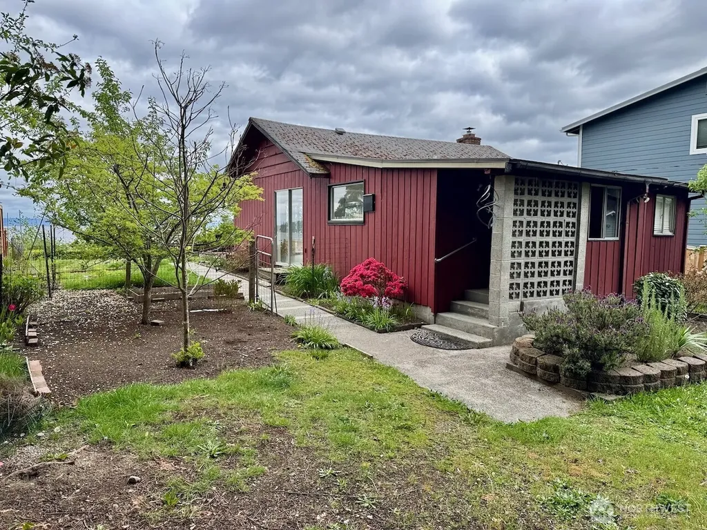 18616 Angeline Avenue NE Suquamish WA 98392
