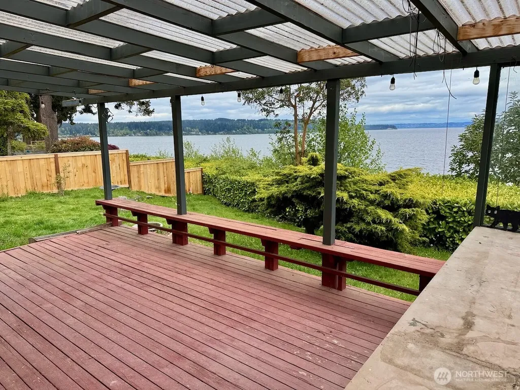 18616 Angeline Avenue NE Suquamish WA 98392