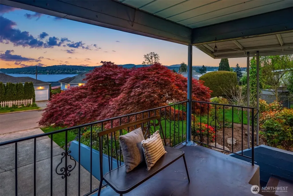10945 Forest Avenue S Seattle WA 98178