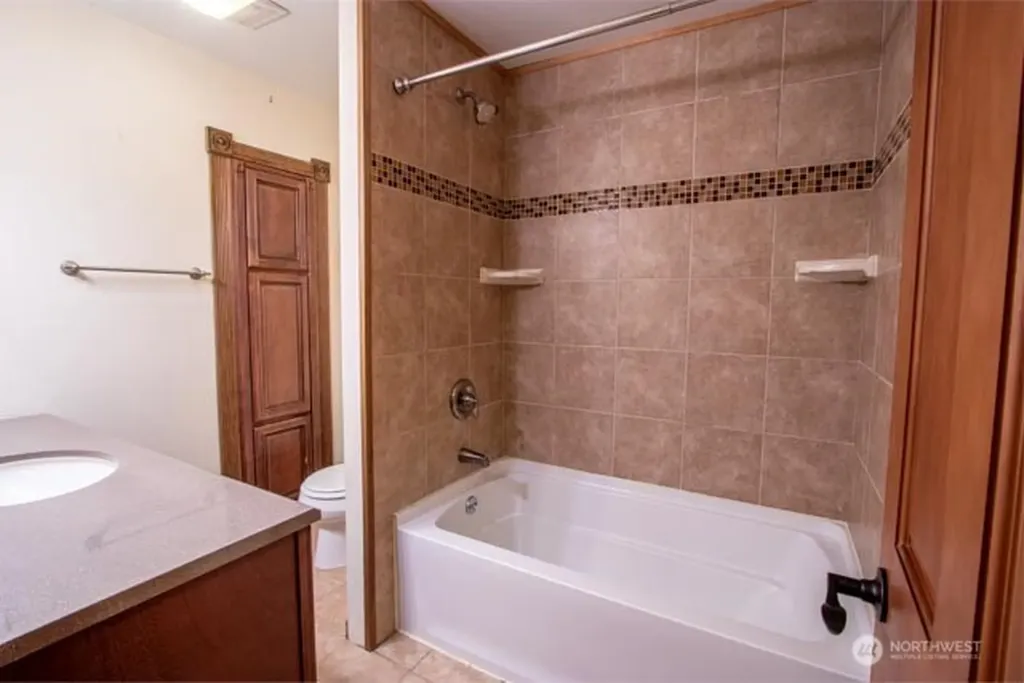 9844 173rd Avenue SW Rochester WA 98579