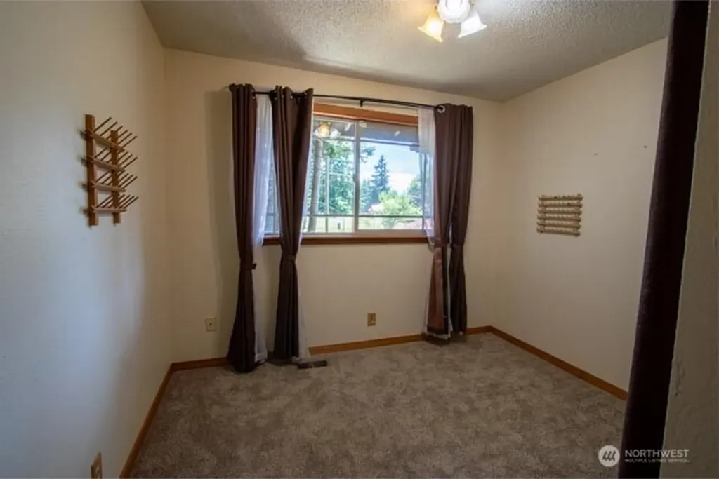 9844 173rd Avenue SW Rochester WA 98579