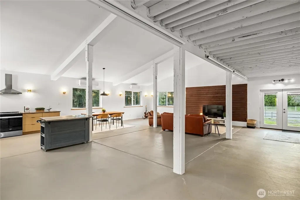 7200 NE Day Road W Bainbridge Island WA 98110
