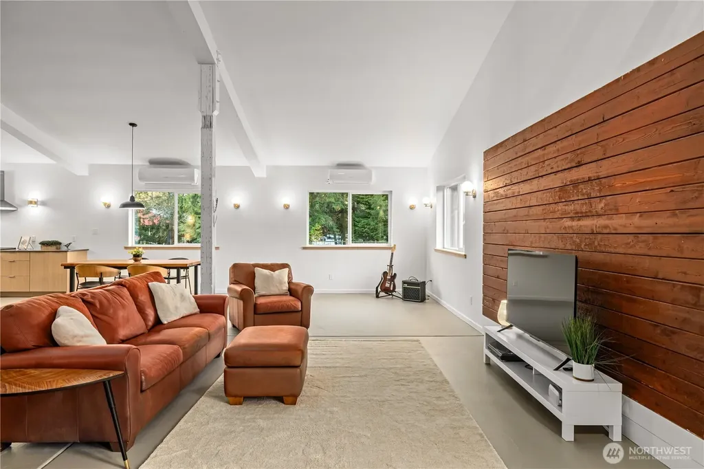 7200 NE Day Road W Bainbridge Island WA 98110