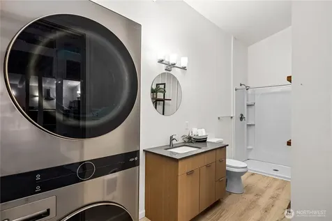 7200 NE Day Road W Bainbridge Island WA 98110