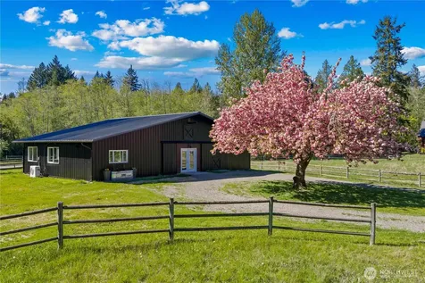 7200 NE Day Road W Bainbridge Island WA 98110