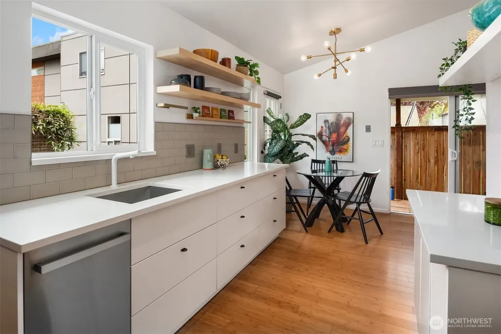 8729 12th Avenue NW Seattle WA 98117