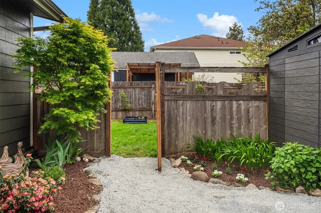 8729 12th Avenue NW Seattle WA 98117