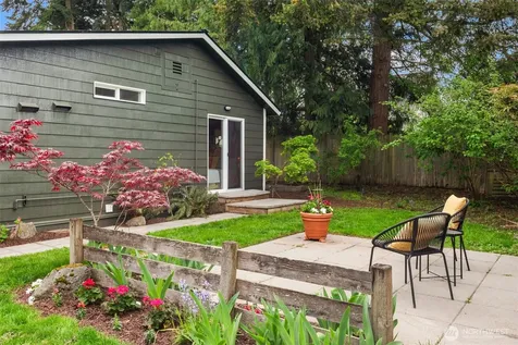 8729 12th Avenue NW Seattle WA 98117