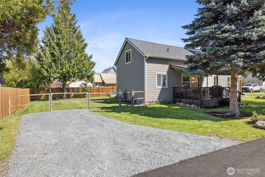 214 Adams Avenue S Eatonville WA 98328