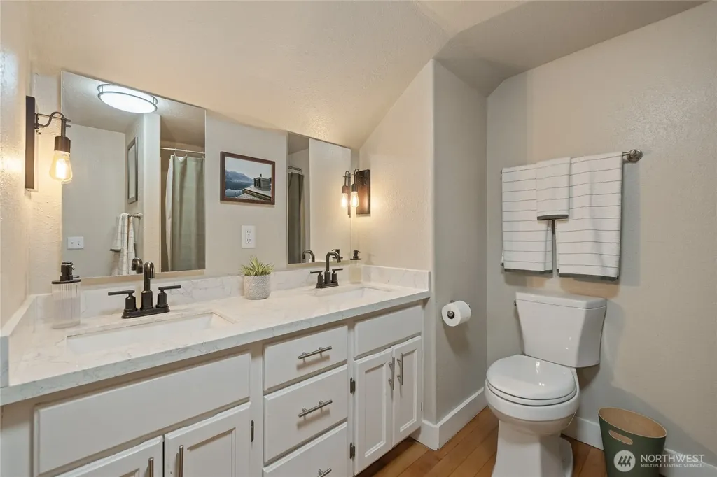 214 Adams Avenue S Eatonville WA 98328