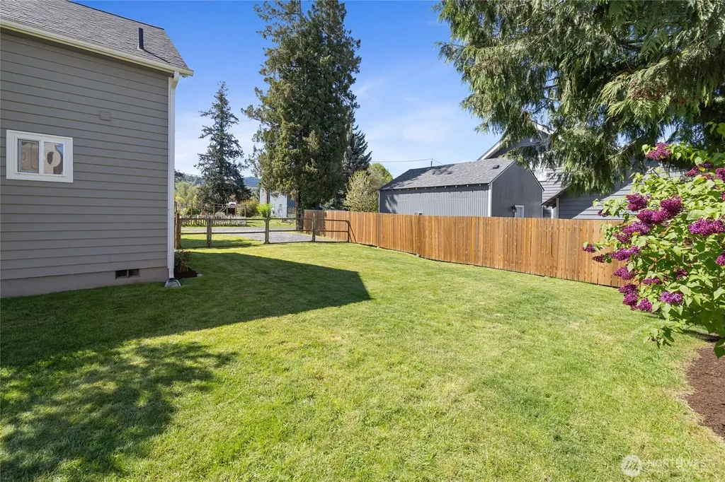 214 Adams Avenue S Eatonville WA 98328