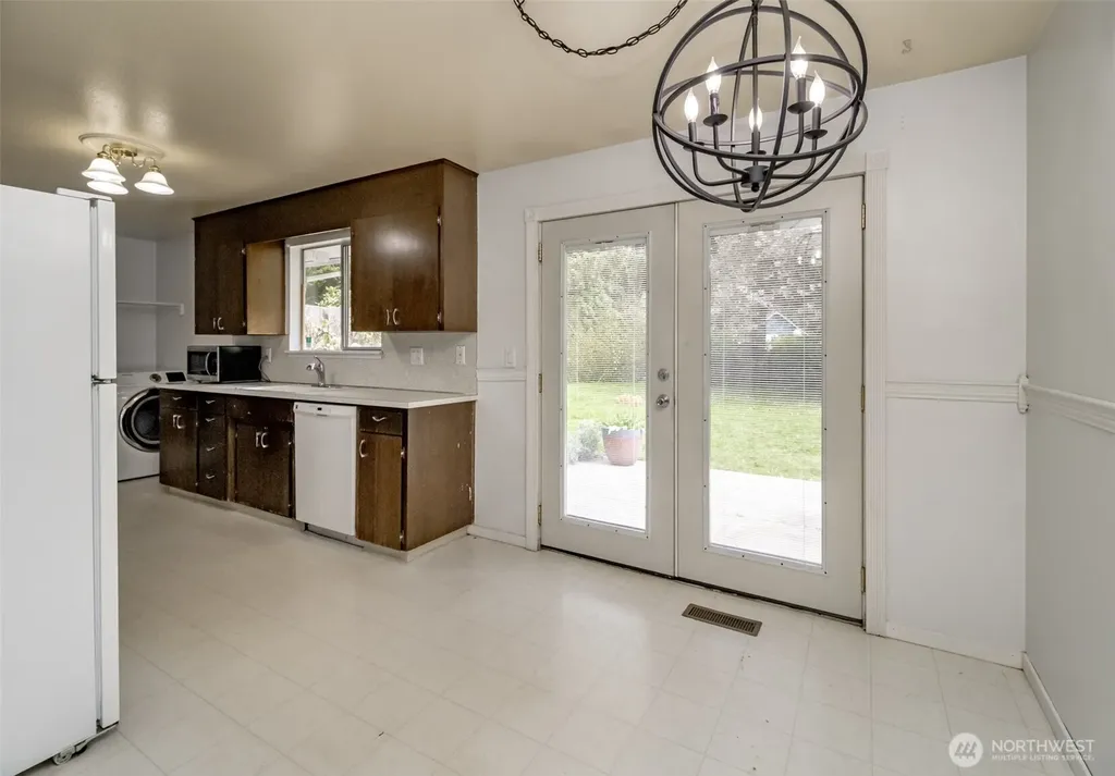 5029 80th Avenue Ct E Fife WA 98424