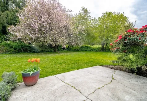 5029 80th Avenue Ct E Fife WA 98424