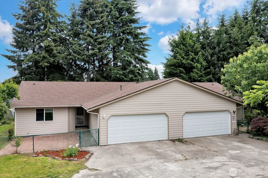 8115 109th Street E Puyallup WA 98373