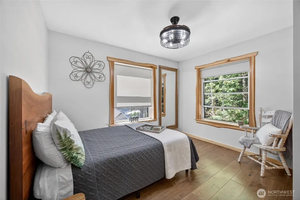 281 Cannon Road Packwood WA 98361