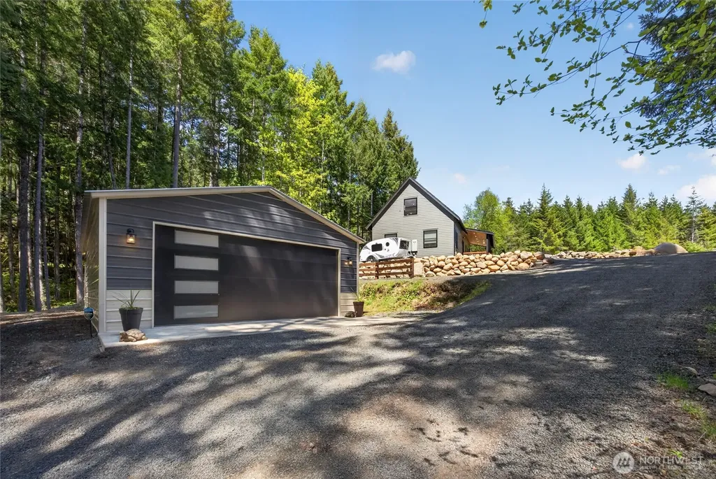 281 Cannon Road Packwood WA 98361