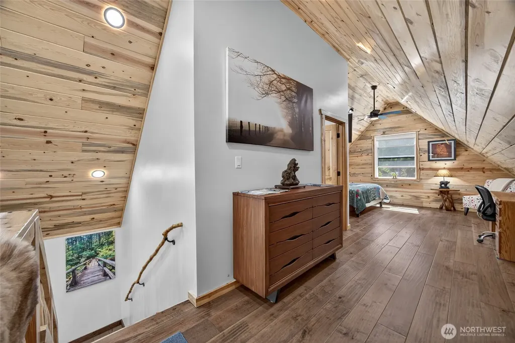 281 Cannon Road Packwood WA 98361