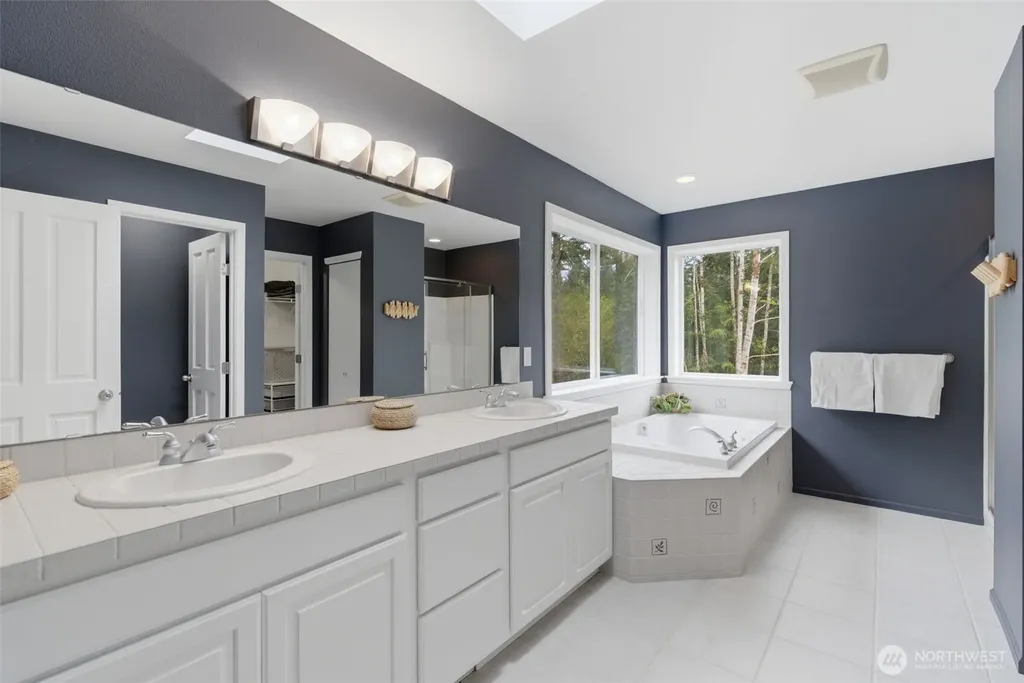 14720 NW Arabian Way Seabeck WA 98380
