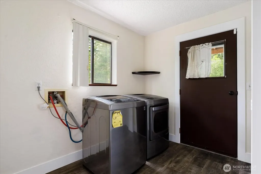 2190 Norcliffe Way Oak Harbor WA 98277