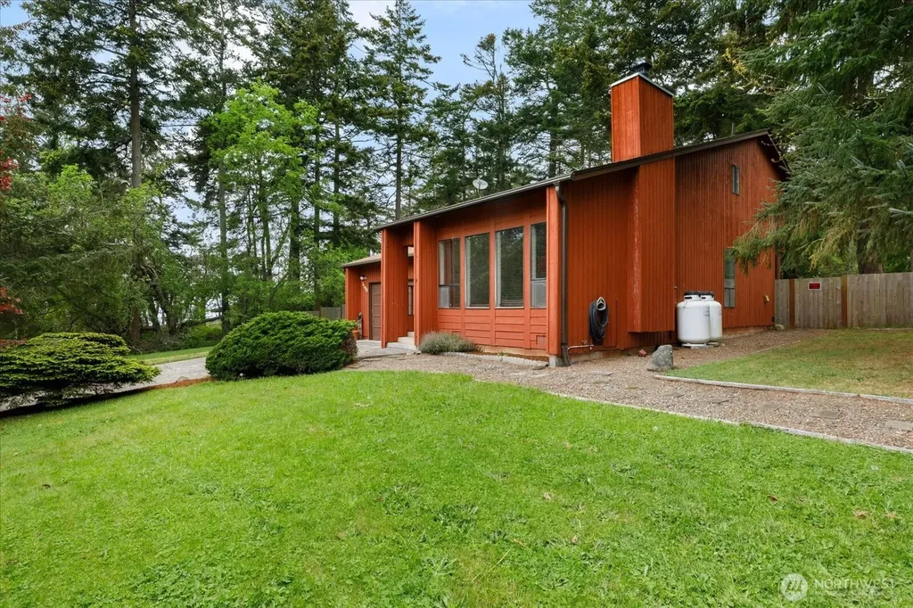 2190 Norcliffe Way Oak Harbor WA 98277