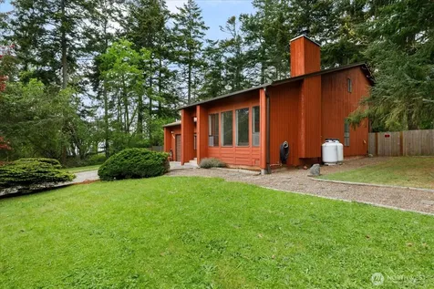 2190 Norcliffe Way Oak Harbor WA 98277
