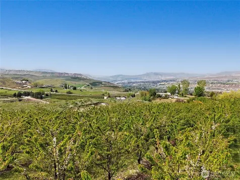 0 Kings View Lane Malaga WA 98828