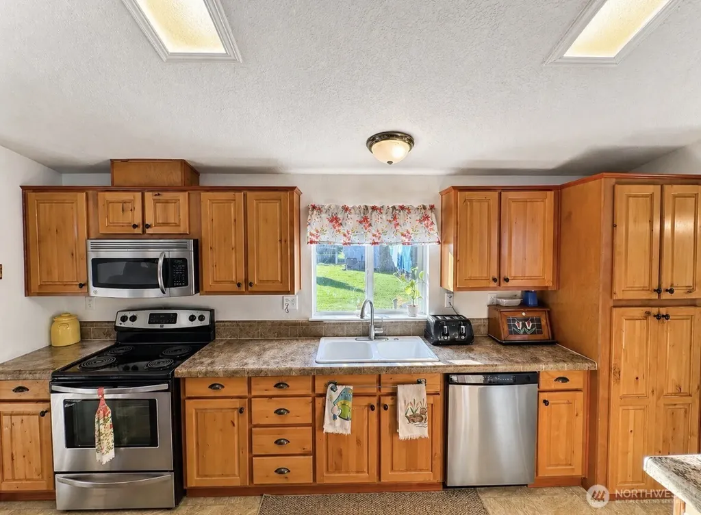 1408 Elm Street Oroville WA 98844