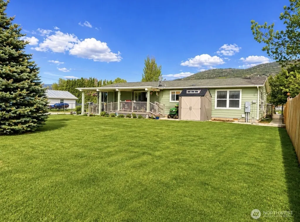 1408 Elm Street Oroville WA 98844