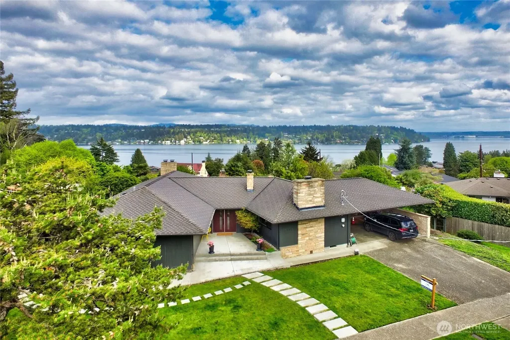 6116 Oakhurst Rd S Seattle WA 98118
