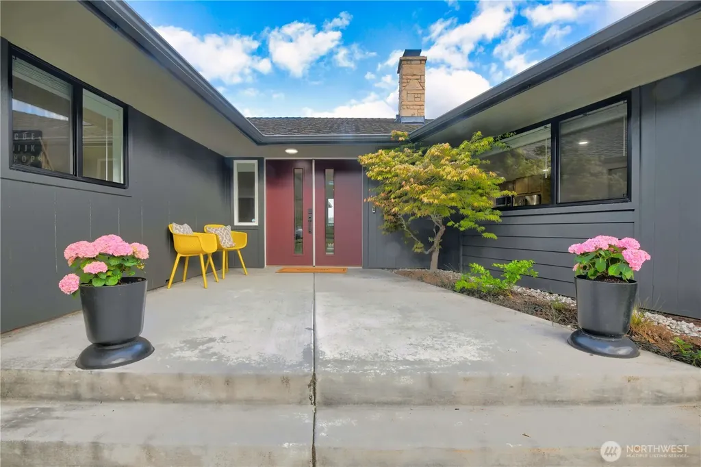 6116 Oakhurst Rd S Seattle WA 98118