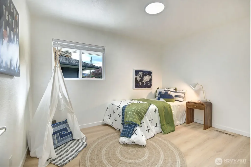 6116 Oakhurst Rd S Seattle WA 98118