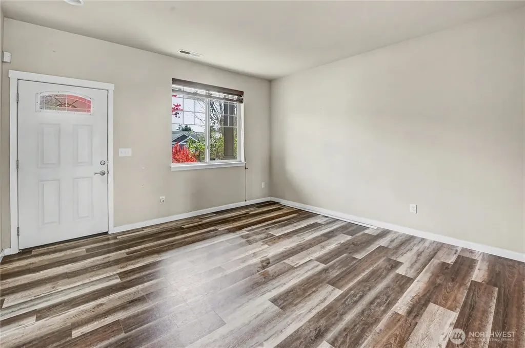 2413 165th Street E Tacoma WA 98445