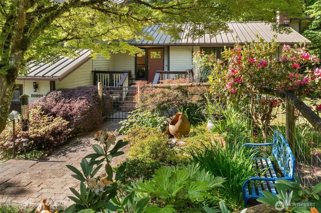 10801 SW 238th Street Vashon WA 98070