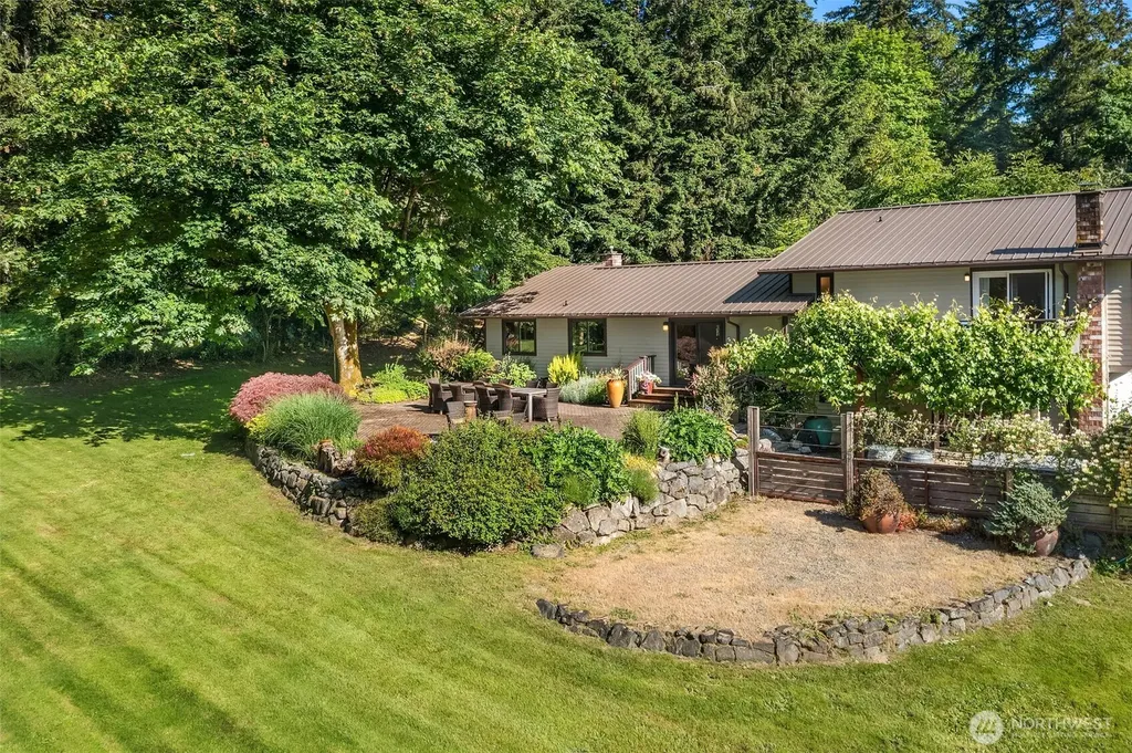 10801 SW 238th Street Vashon WA 98070