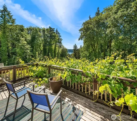 10801 SW 238th Street Vashon WA 98070