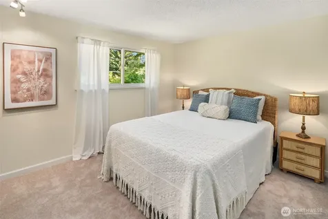 10801 SW 238th Street Vashon WA 98070