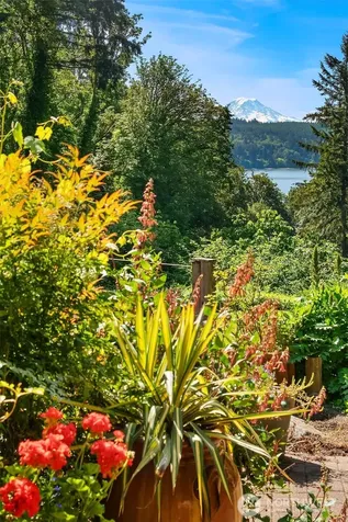 10801 SW 238th Street Vashon WA 98070