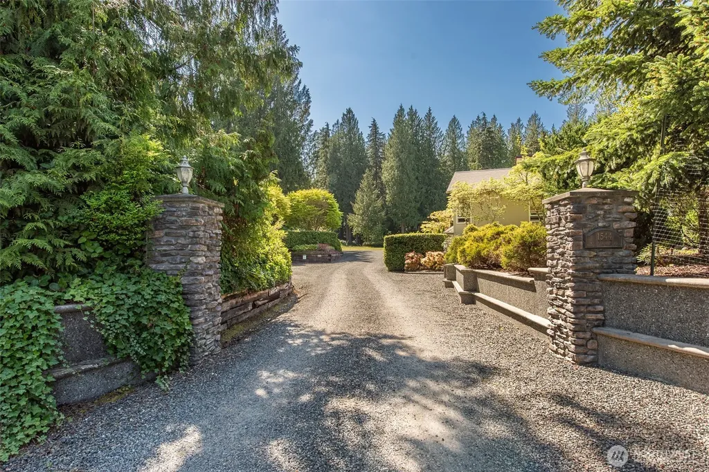 1544 Mount Pleasant Road Port Angeles WA 98362